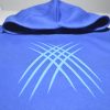 sudadera-azul-garras-pecho-2